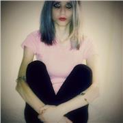 27enne diplomata impartisce lezioni di inglese in centro a Como